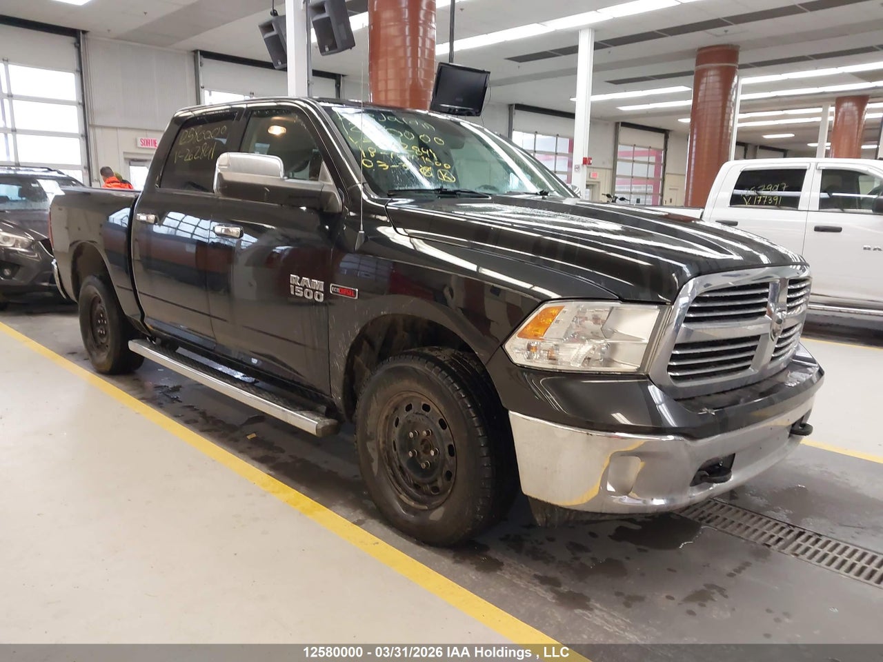 1C6RR7LM3JS262841 · 2018 RAM 1500 SLT