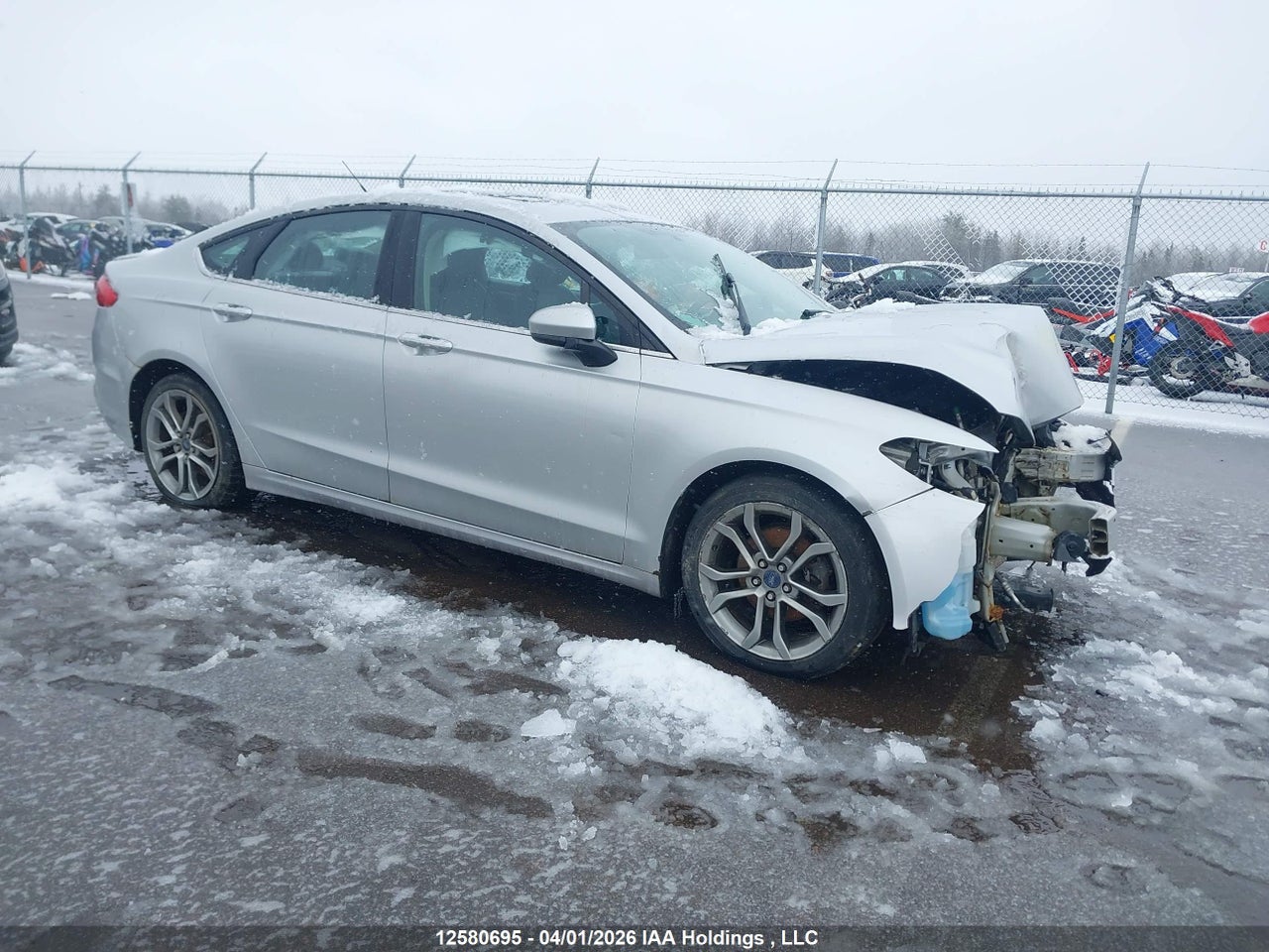 3FA6P0H72HR225013 · 2017 FORD FUSION SE