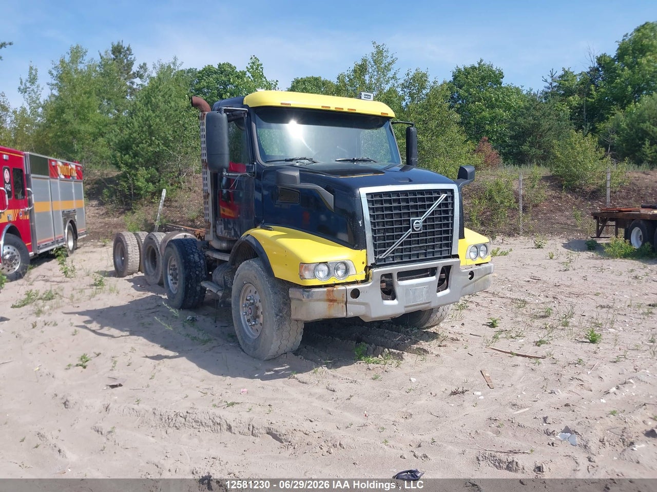 4V5K99GH72N326267 · 2002 VOLVO VHD