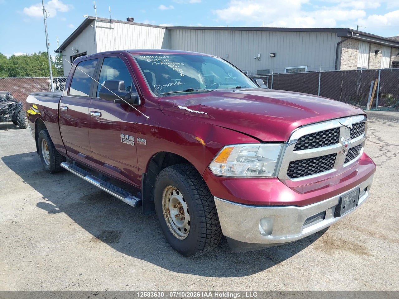1C6RR7TT5HS563516 · 2017 RAM 1500 SLT