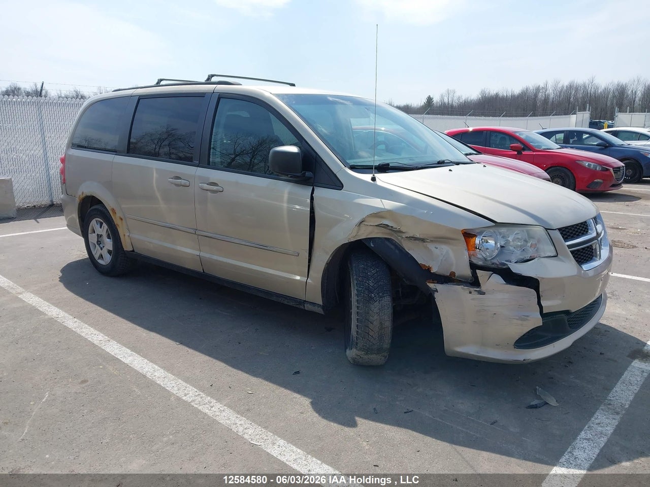 2C4RDGBG8DR****** · 2013 DODGE GRAND CARAVAN SE · 1/12