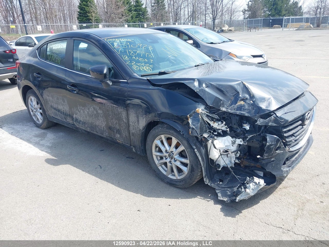 JM1BN1V70J1187998 · 2018 MAZDA MAZDA3