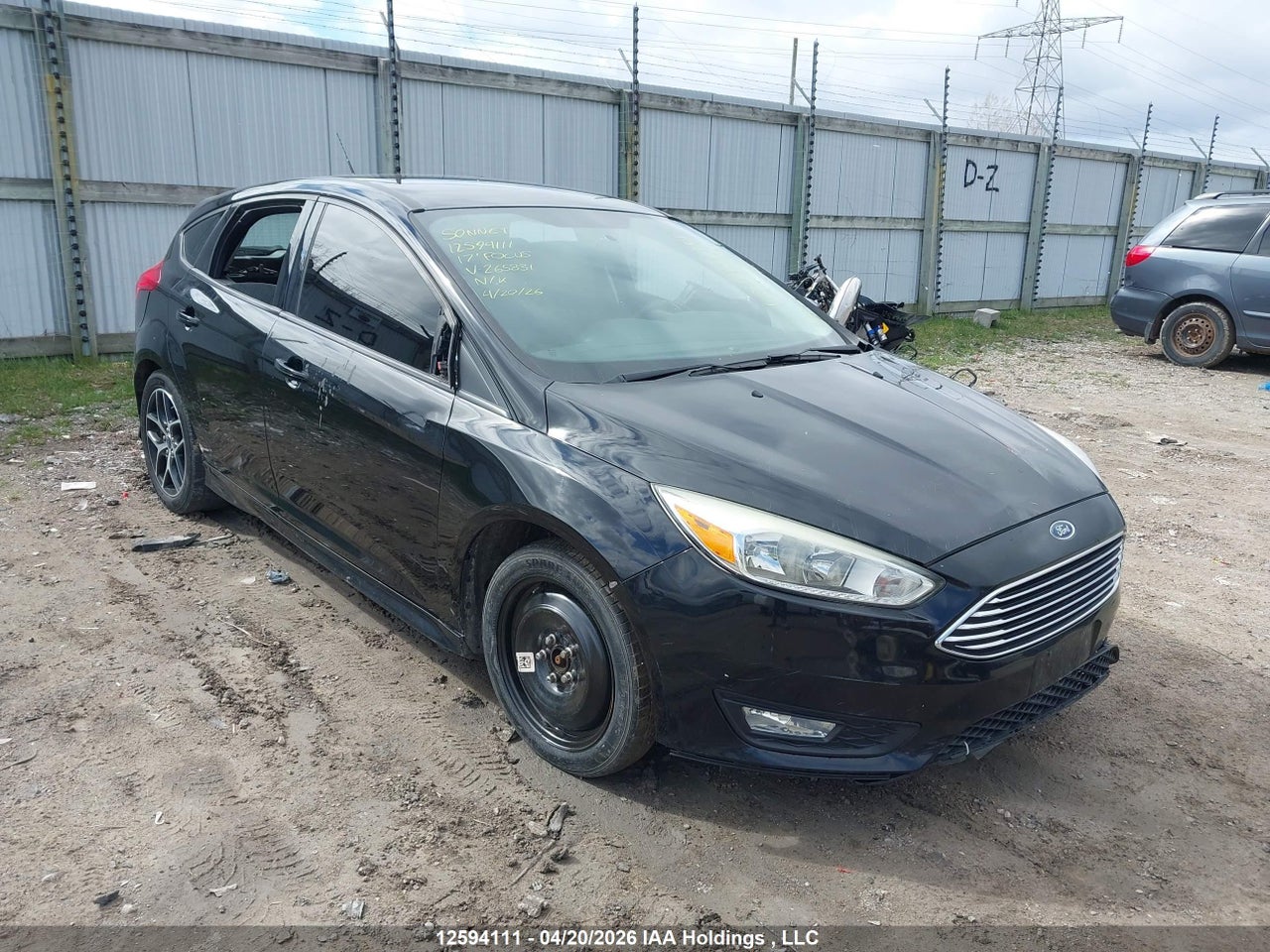 1FADP3K2XHL265831 · 2017 FORD FOCUS SE · 1/12