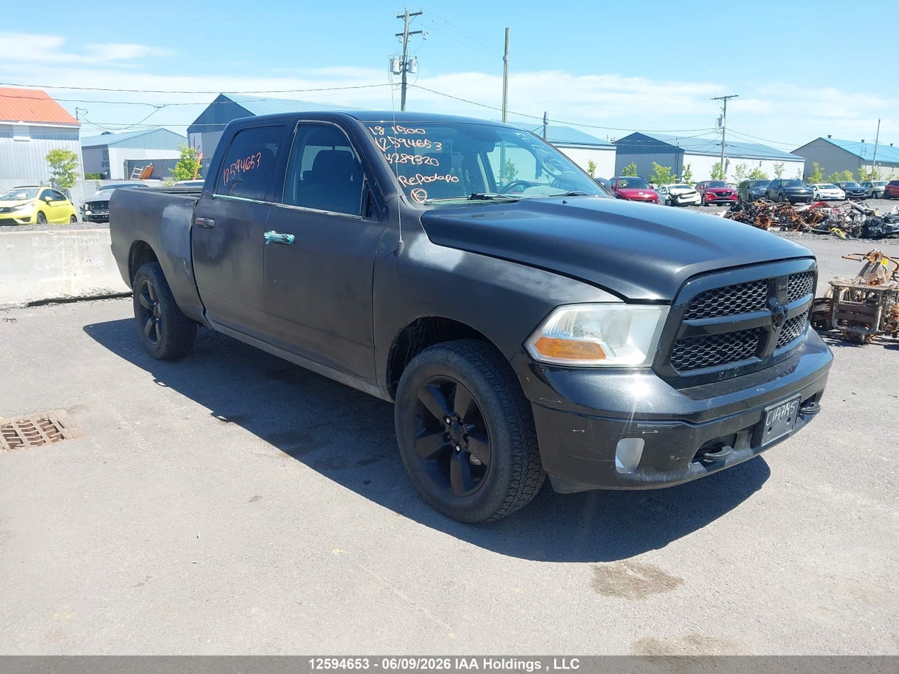 1C6RR7TM0JS289320 · 2018 RAM 1500 SLT