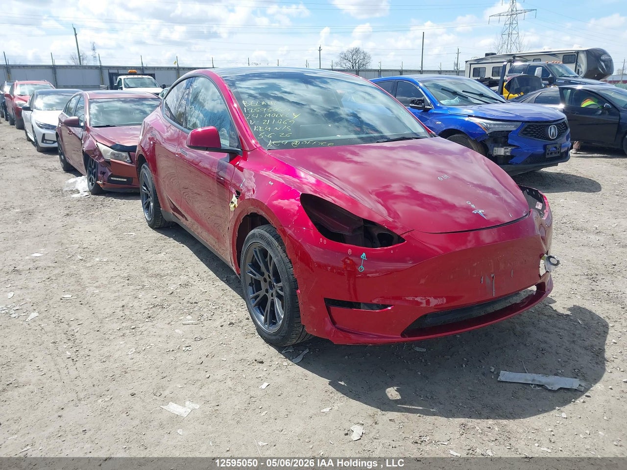 7SAYGDEE4RF211469 · 2024 TESLA MODEL Y LONG RANGE · 1/12