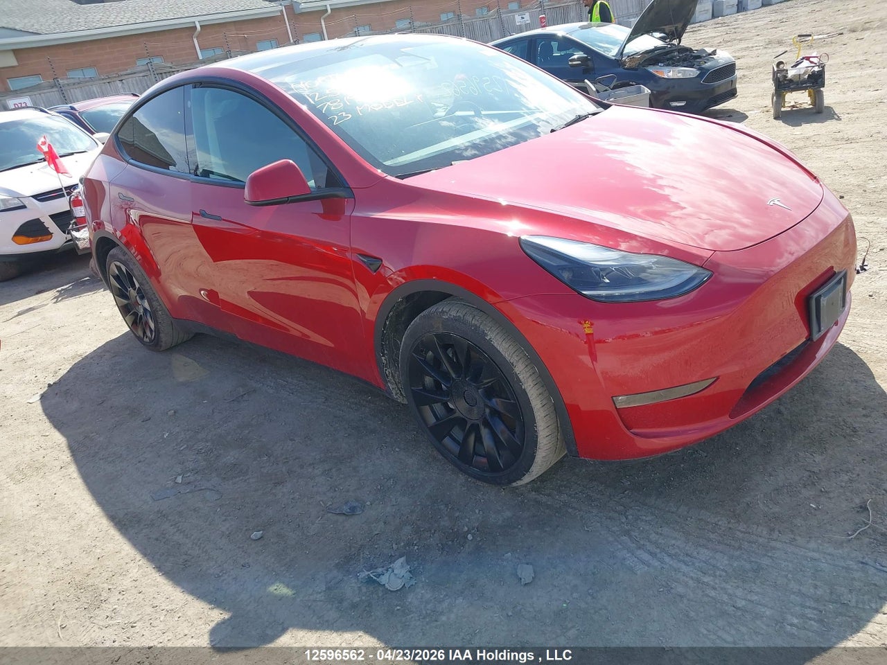 7SAYGDEE7PF781964 · 2023 TESLA MODEL Y LONG RANGE