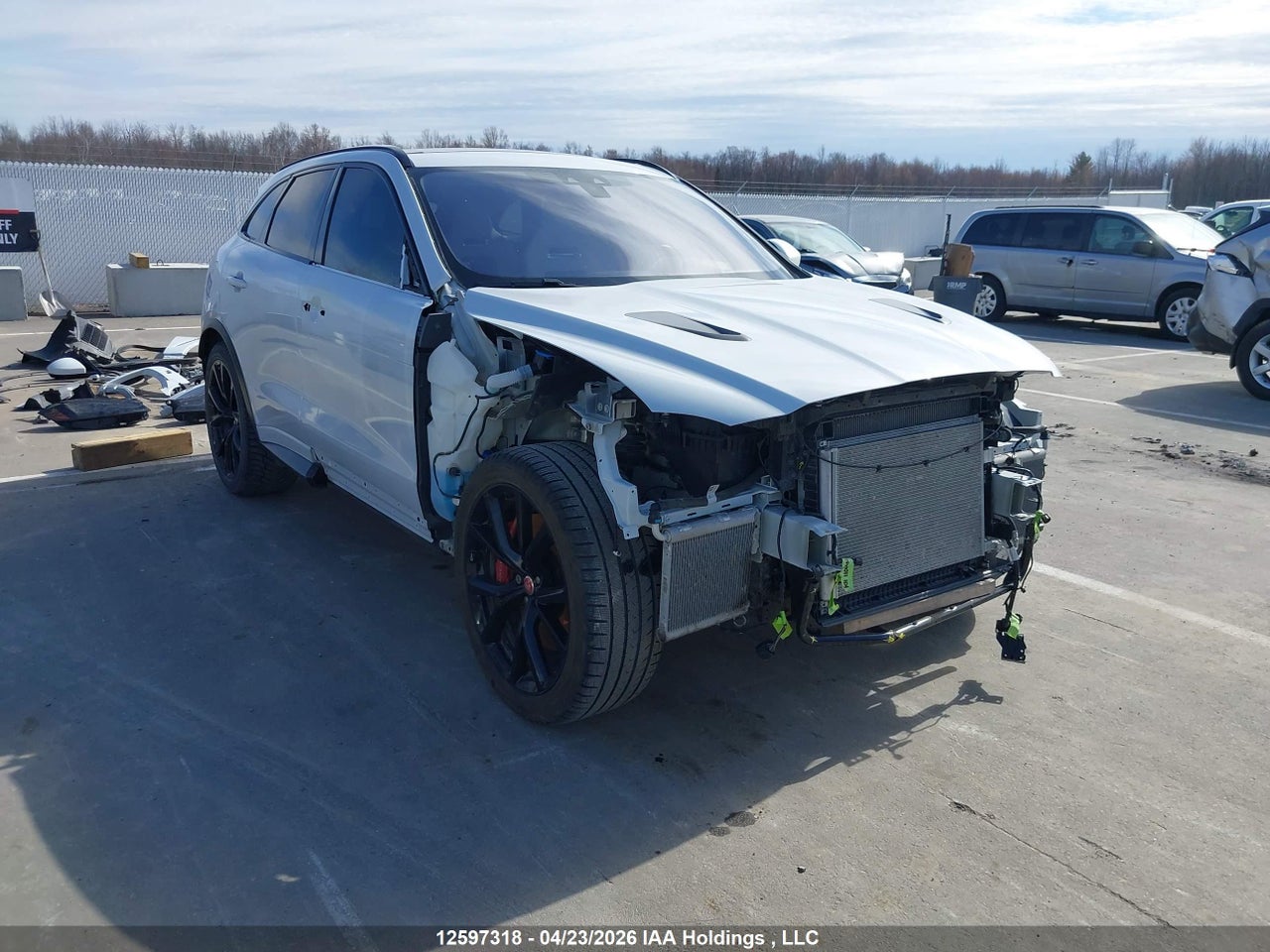 SADCZ2EE8LA628507 · 2020 JAGUAR F-PACE