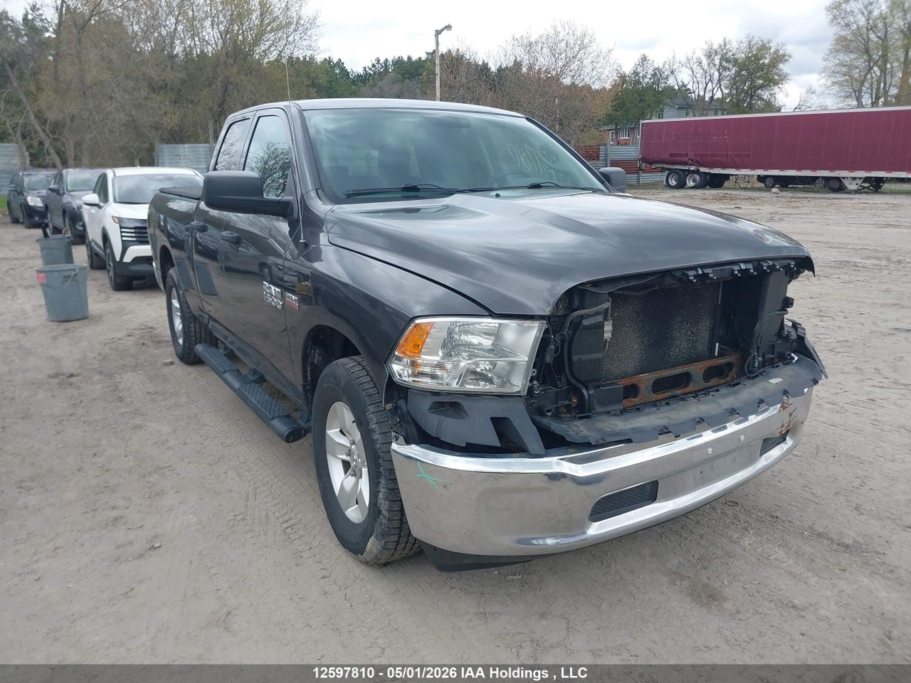 1C6RR7FT4JS121196 · 2018 RAM 1500 ST