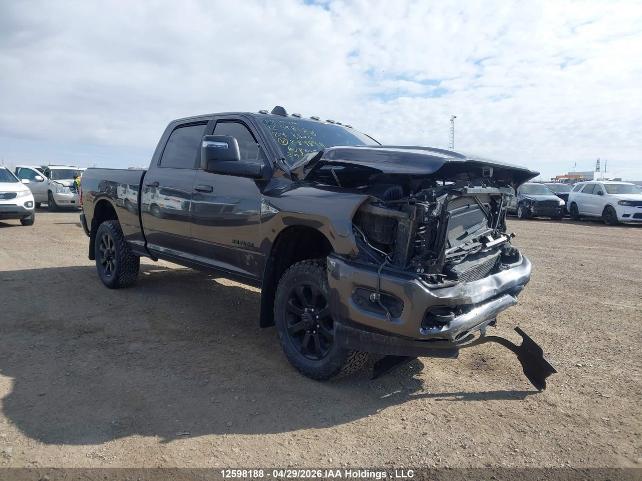 3C63R3DL3RG289898 · 2024 RAM 3500 BIG HORN · 1/12