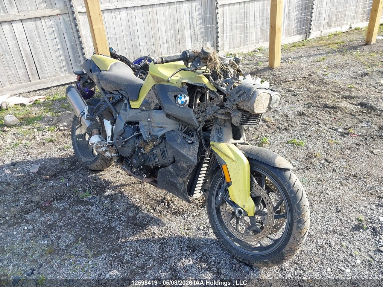WB1051806BZ****** · 2011 BMW K1300 R · 1/12