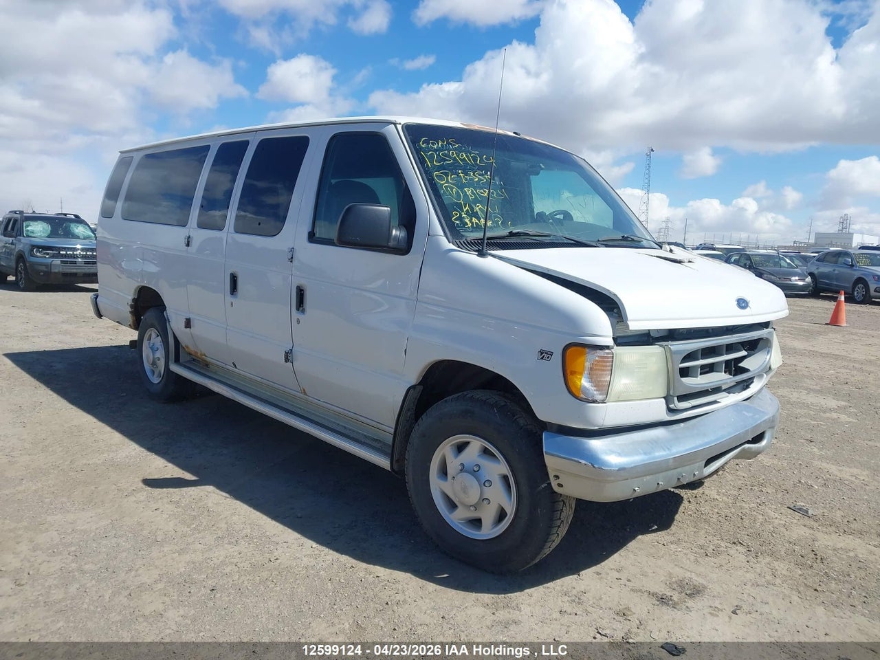 1FBSS31S42HB10224 · 2002 FORD E-350 SUPER DUTY XL/XLT