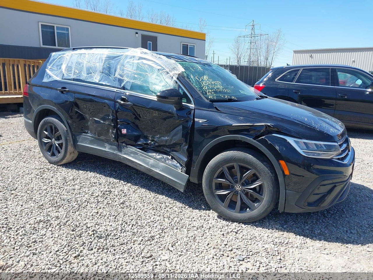 3VV2B7AX6NM****** · 2022 VOLKSWAGEN TIGUAN SE