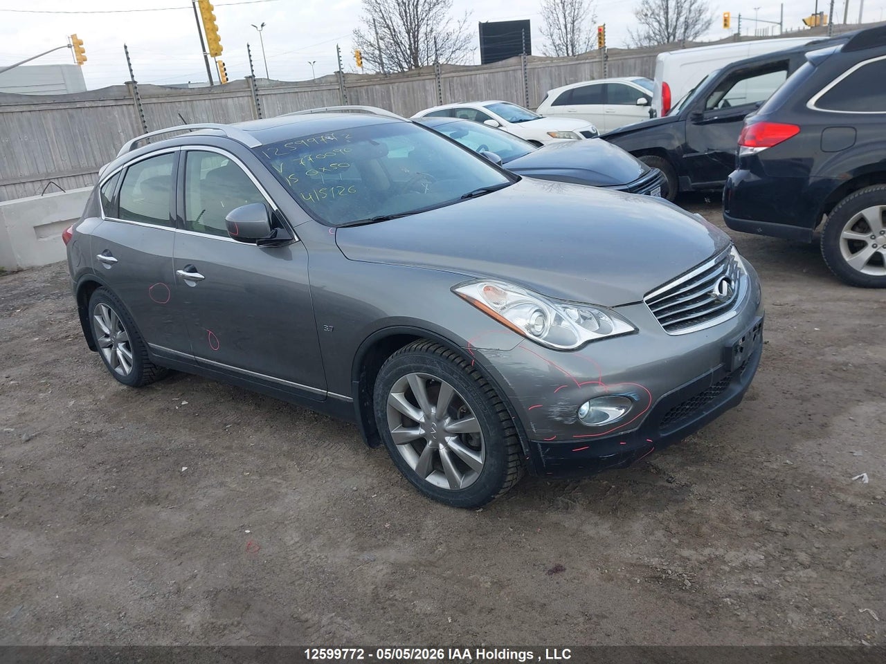 JN1BJ0HRXFM770090 · 2015 INFINITI QX50