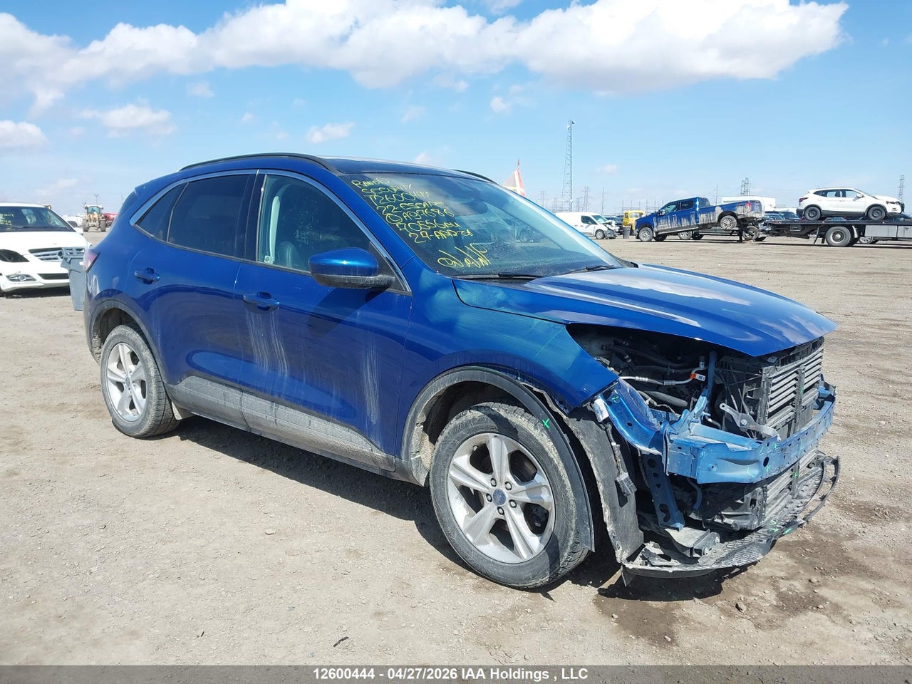1FMCU9H61NUA97686 · 2022 FORD ESCAPE SEL