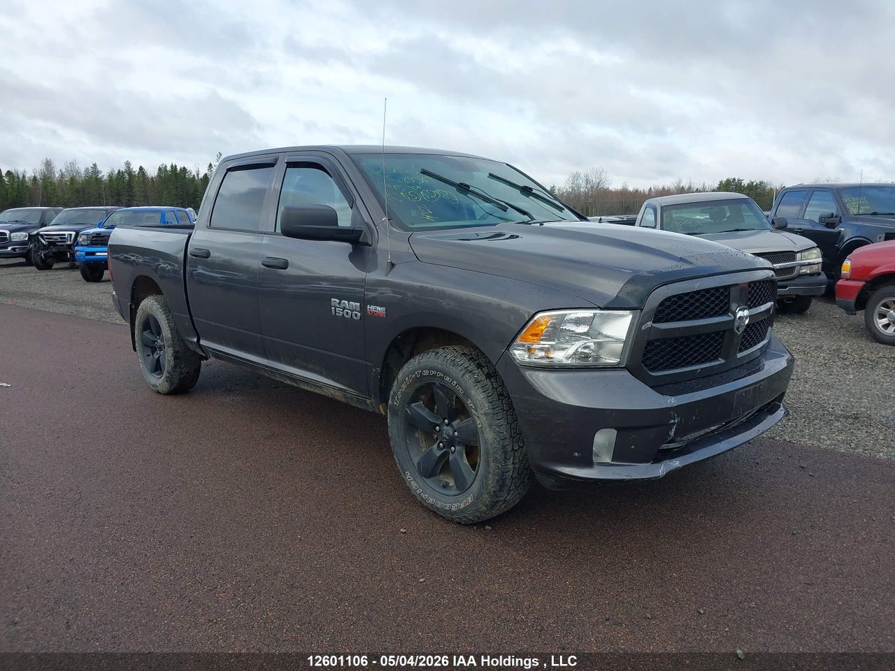 1C6RR7KT3JS269569 · 2018 RAM 1500 ST