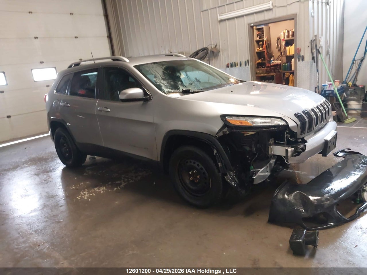 1C4PJMCS2GW209926 · 2016 JEEP CHEROKEE LATITUDE