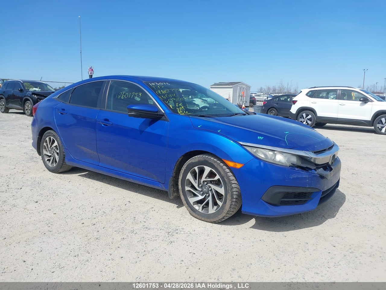 2HGFC2F74GH032085 · 2016 HONDA CIVIC EX 4DR