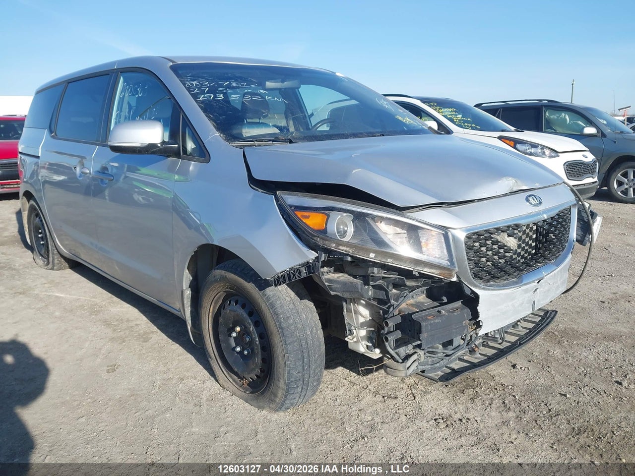 KNDMA5C15H6327812 · 2017 KIA SEDONA