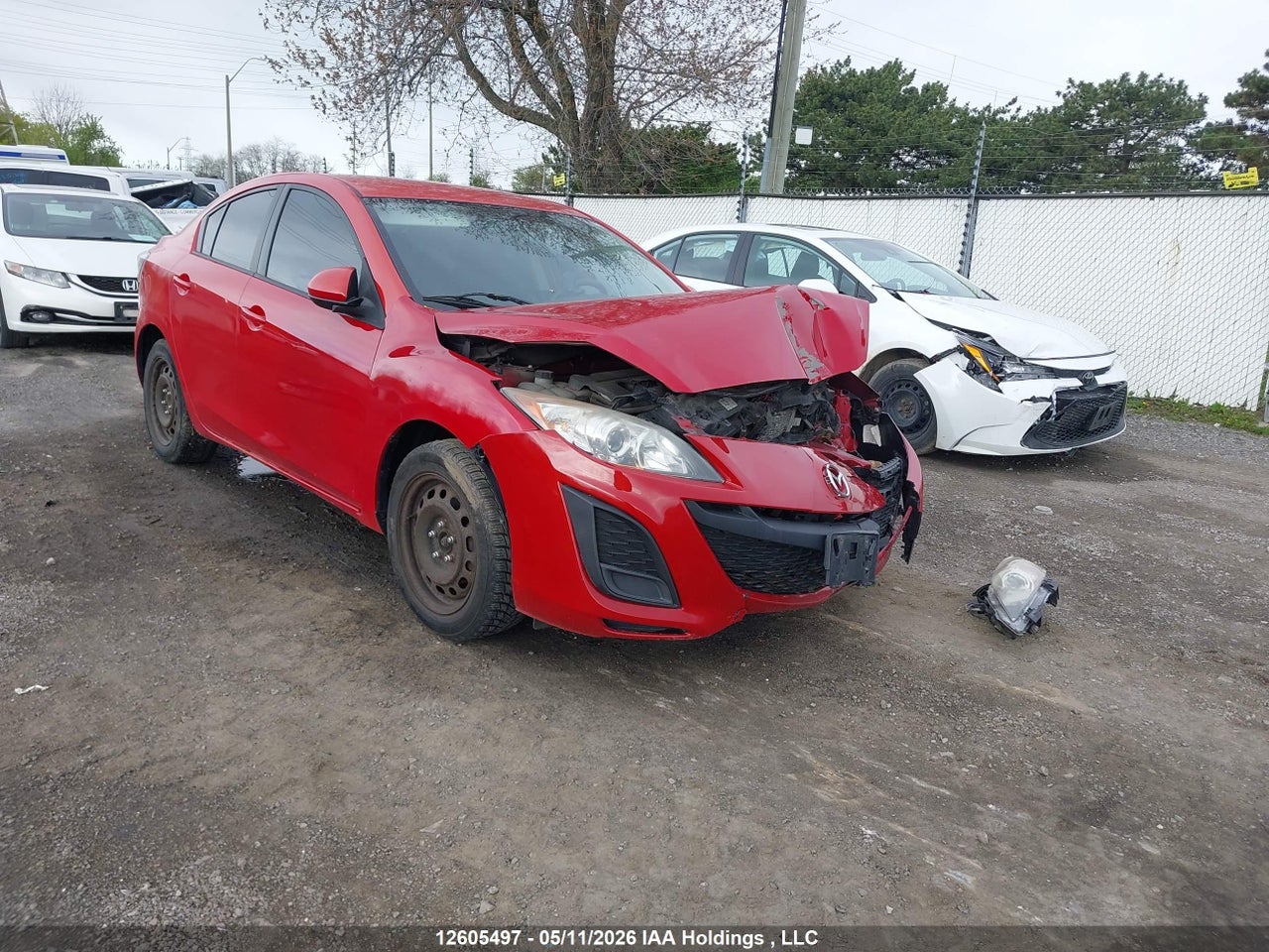 JM1BL1UF5B1423447 · 2011 MAZDA 3 I