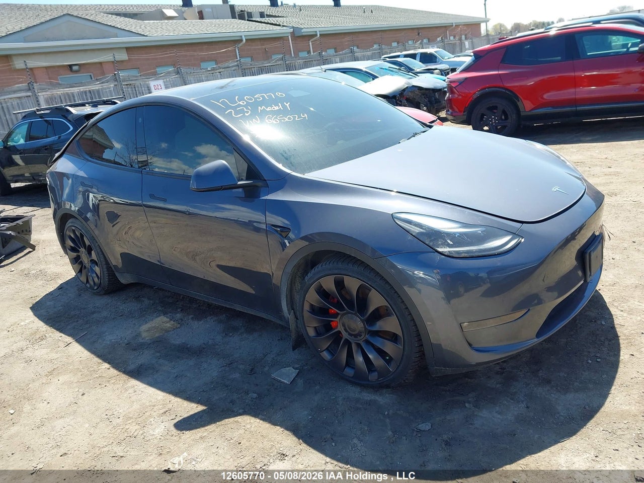 7SAYGDEF3PF665024 · 2023 TESLA MODEL Y PERFORMANCE