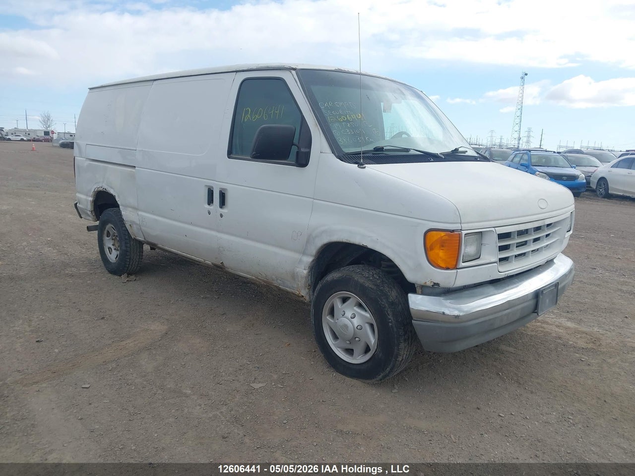 1FTNE24L8XHC33109 · 1999 FORD E-250 COMMERCIAL/RECREATIONAL
