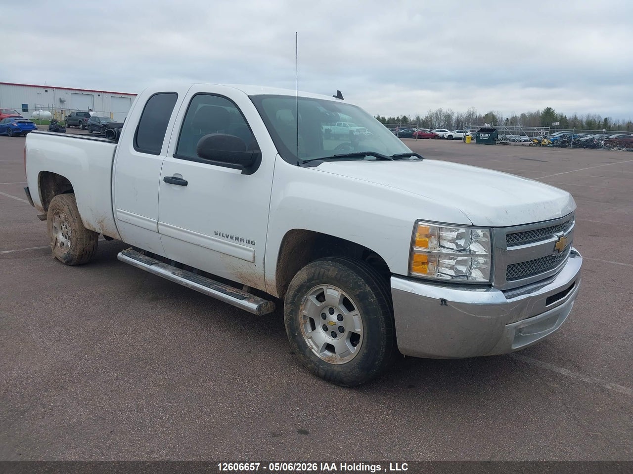 1GCRCSE02DZ****** · 2013 CHEVROLET SILVERADO 1500 LT · 1/12