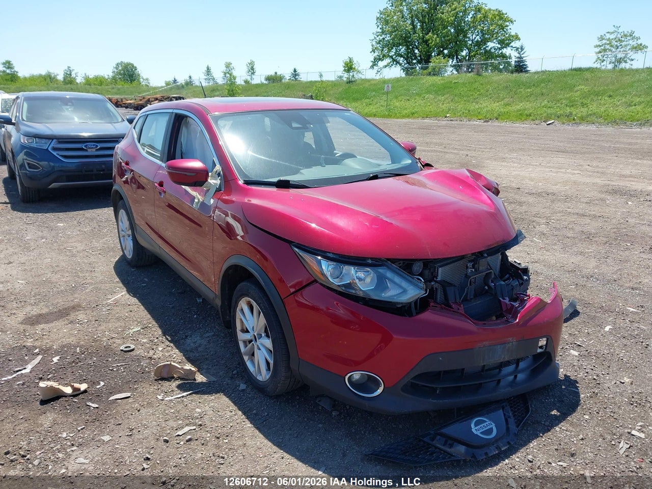 JN1BJ1CR5KW327924 · 2019 NISSAN QASHQAI S/SL/SV