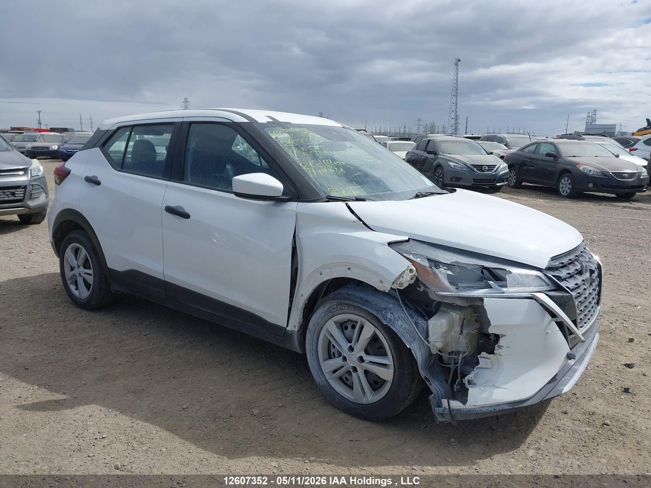3N1CP5BV2NL517554 · 2022 NISSAN KICKS