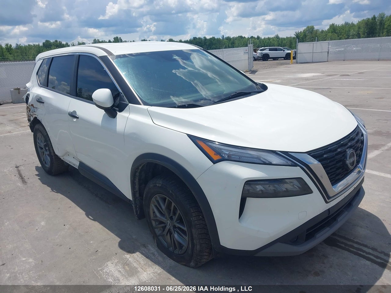 5N1AT3AB6NC676824 · 2022 NISSAN ROGUE