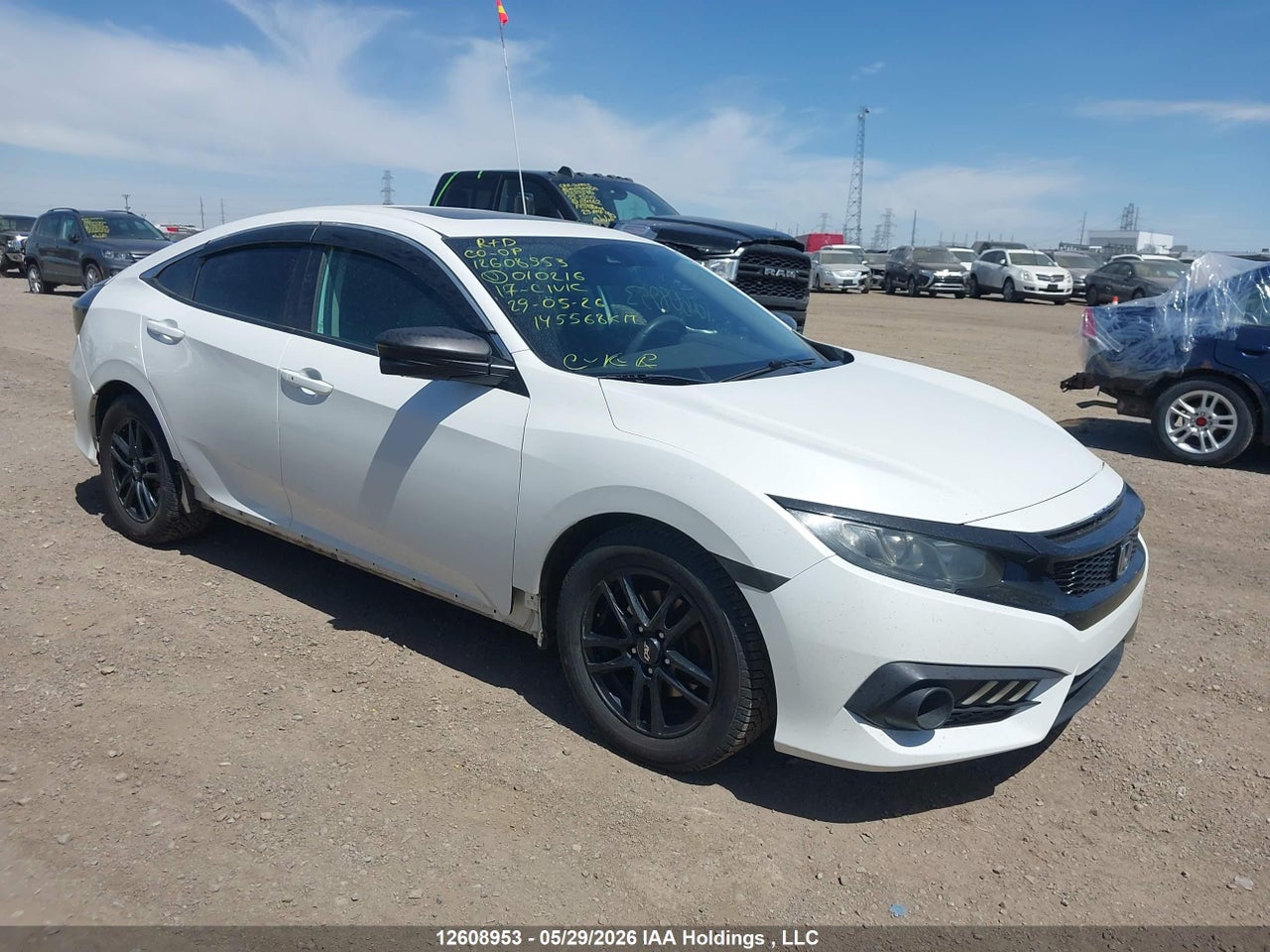 2HGFC2F81HH010216 · 2017 HONDA CIVIC EX