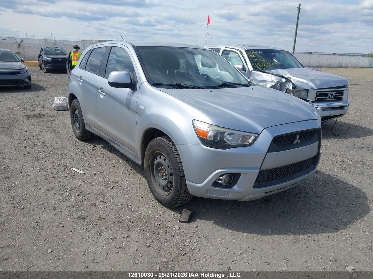 JA4AJ3AU1CZ****** · 2012 MITSUBISHI RVR SE