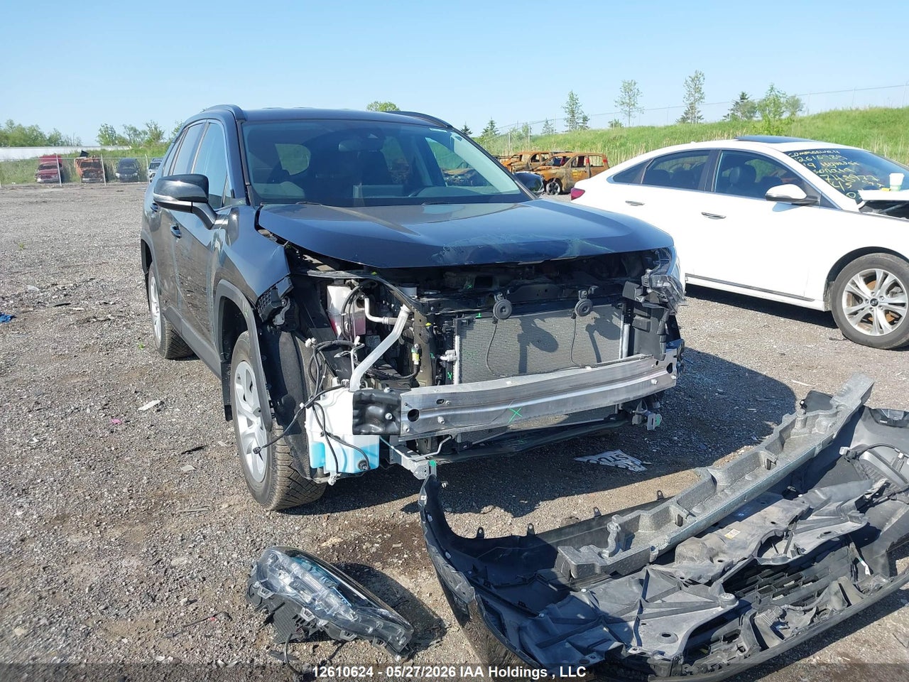 2T3B1RFV5LC087196 · 2020 TOYOTA RAV4 LE