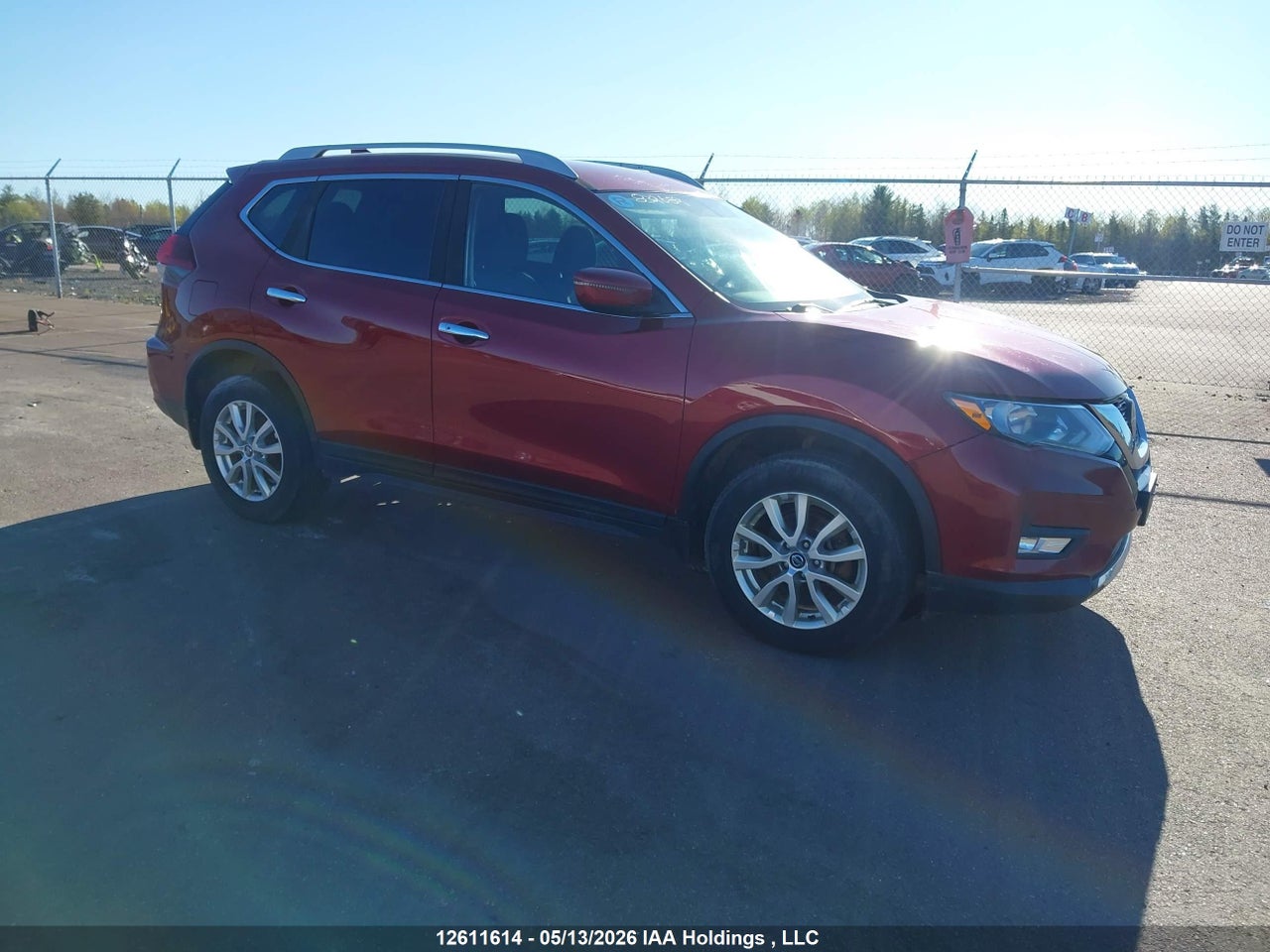 5N1AT2MV1JC832682 · 2018 NISSAN ROGUE SV/SL