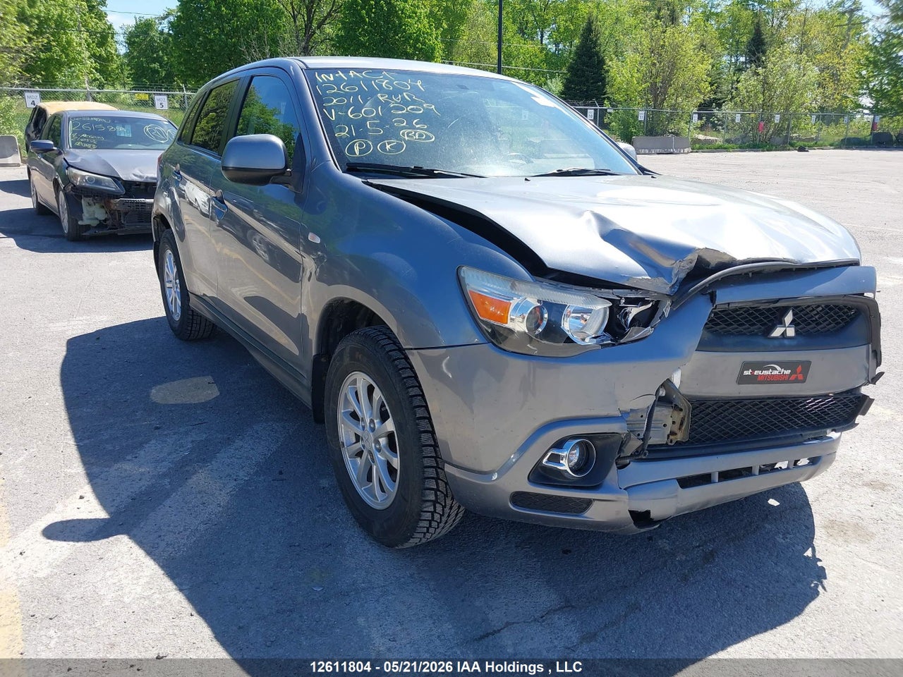 JA4AH3AU4BZ****** · 2011 MITSUBISHI RVR · 1/12