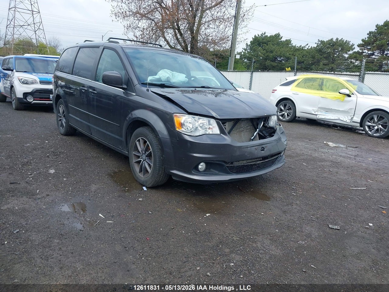2C4RDGBG7GR****** · 2016 DODGE GRAND CARAVAN SE · 1/12