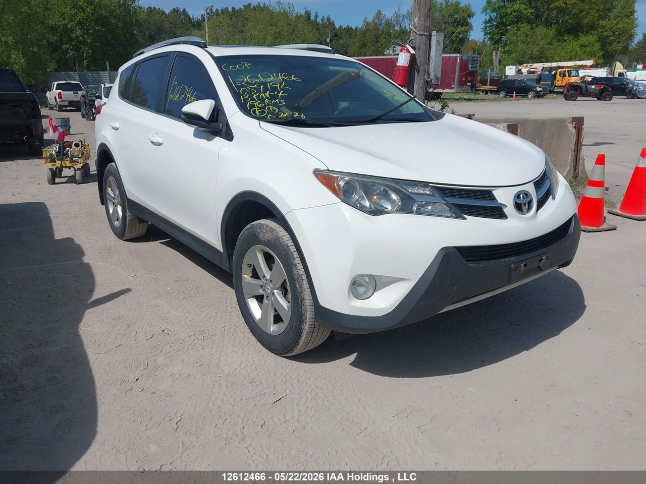 2T3WFREV5DW059192 · 2013 TOYOTA RAV4 XLE