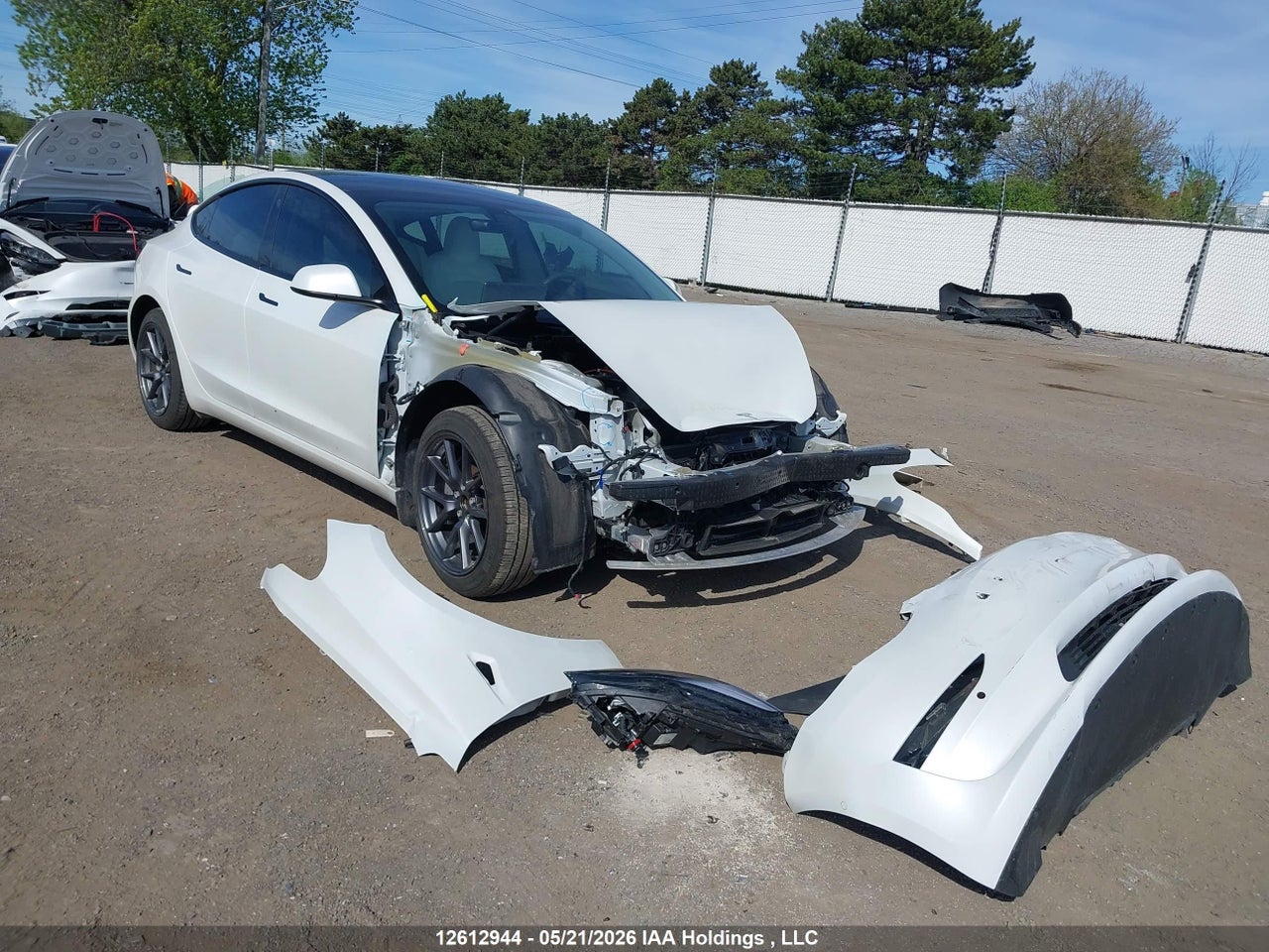 5YJ3E1EA9NF151594 · 2022 TESLA MODEL 3 · 1/12