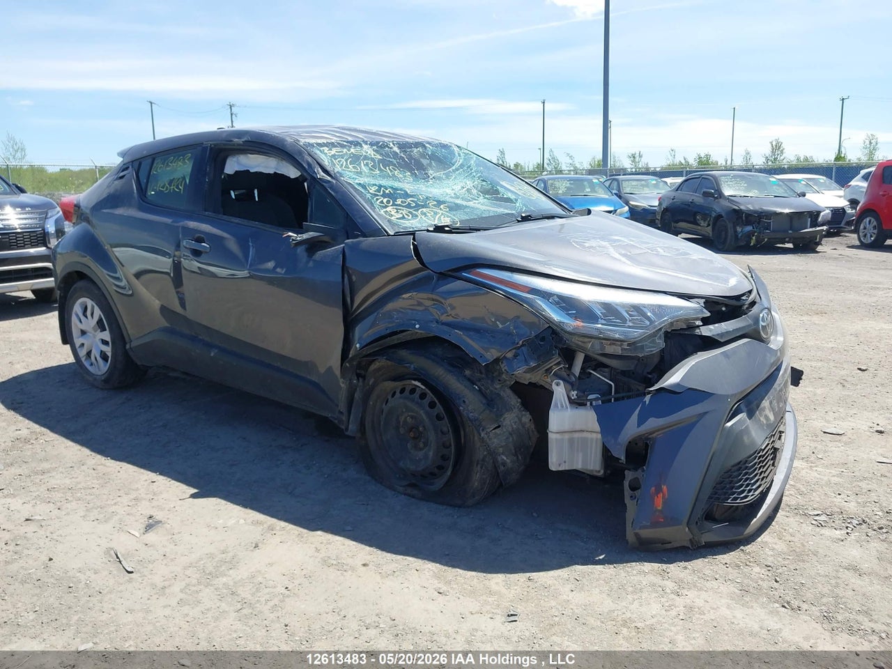 JTNKHMBX2M1128724 · 2021 TOYOTA C-HR LE · 1/12