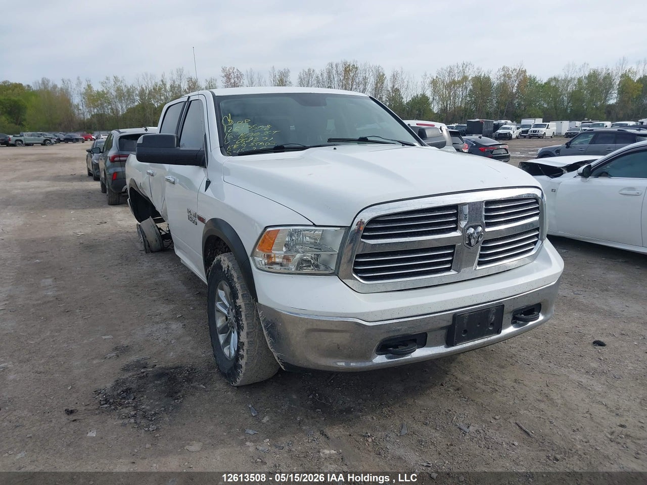 1C6RR7TM3FS****** · 2015 RAM 1500 SLT
