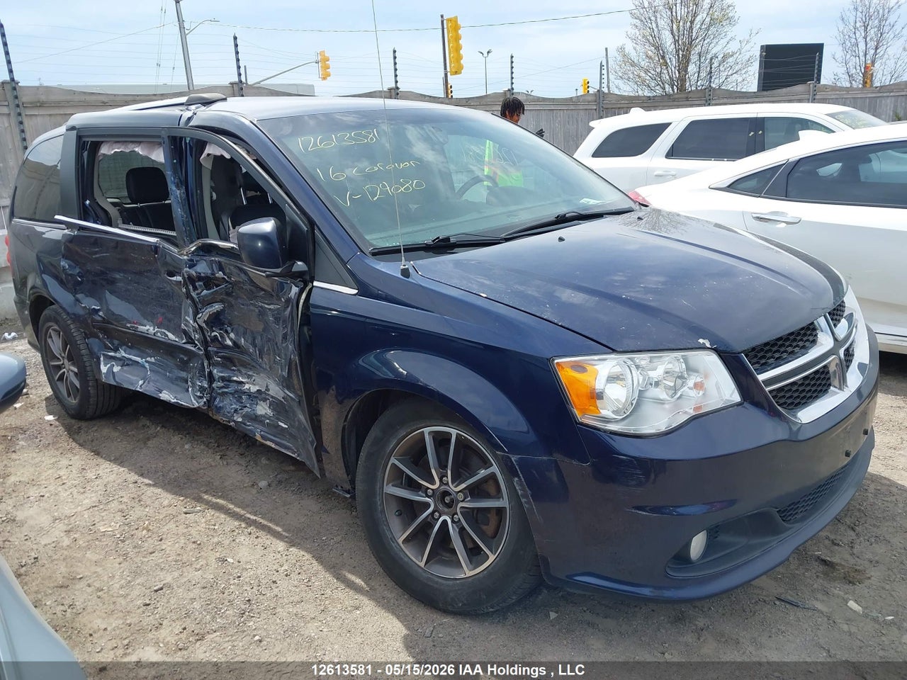 2C4RDGBG8GR****** · 2016 DODGE GRAND CARAVAN · 1/12