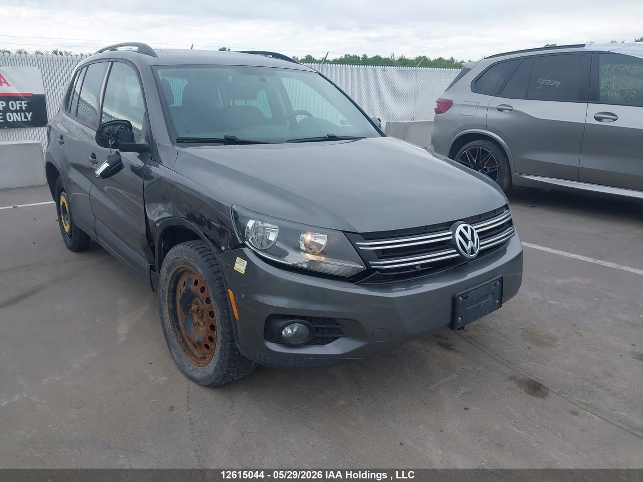WVGJV7AX3FW****** · 2015 VOLKSWAGEN TIGUAN