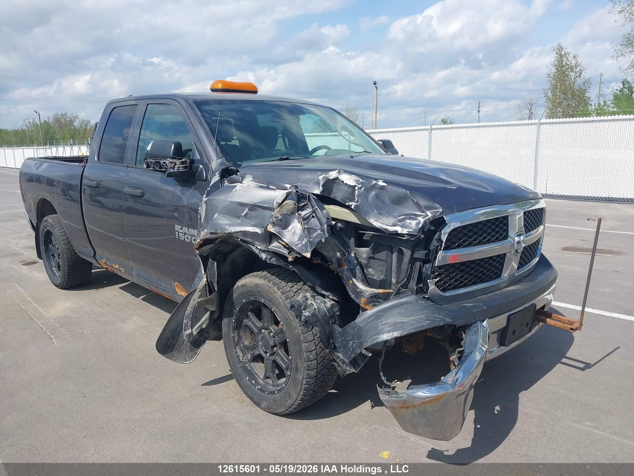 1C6RR7FT9GS168670 · 2016 RAM 1500 ST