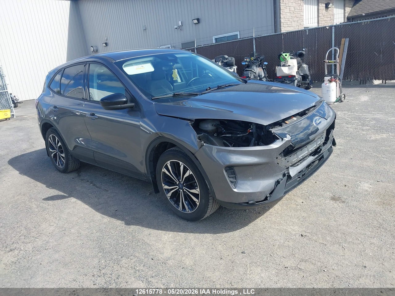 1FMCU9G68NUB20270 · 2022 FORD ESCAPE SE