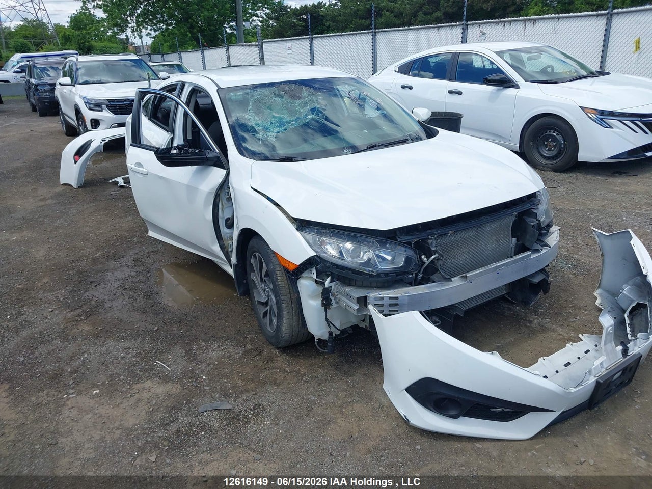2HGFC2F68JH033626 · 2018 HONDA CIVIC SE