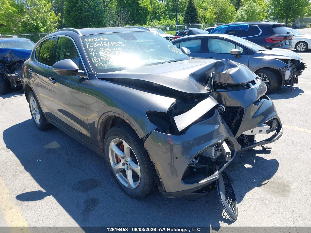 ZASFAKANXJ7B98793 · 2018 ALFA ROMEO STELVIO