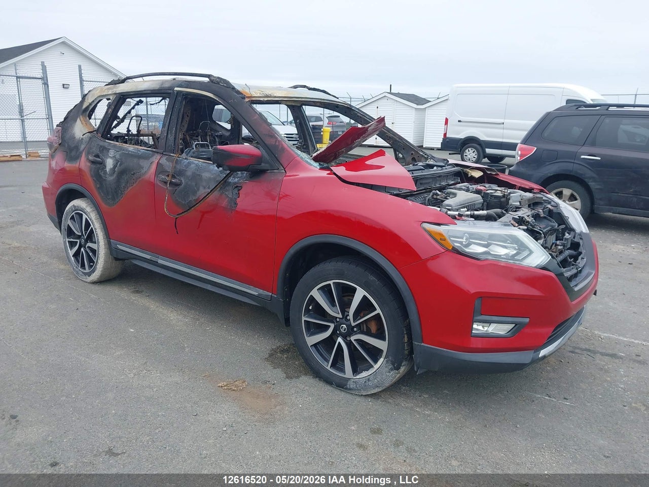 5N1AT2MV3HC****** · 2017 NISSAN ROGUE SV/SL