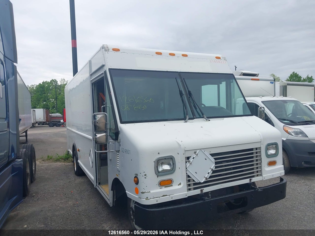 1FCLE49LX8DA97991 · 2008 FORD ECONOLINE E450 SUPER D CMM STRP CHS.