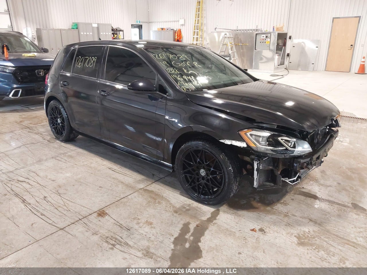 WVWWA7AU5KW196941 · 2019 VOLKSWAGEN GOLF R