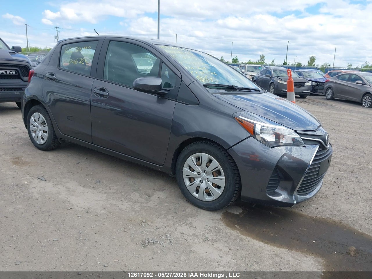 VNKKTUD39FA046724 · 2015 TOYOTA YARIS LE