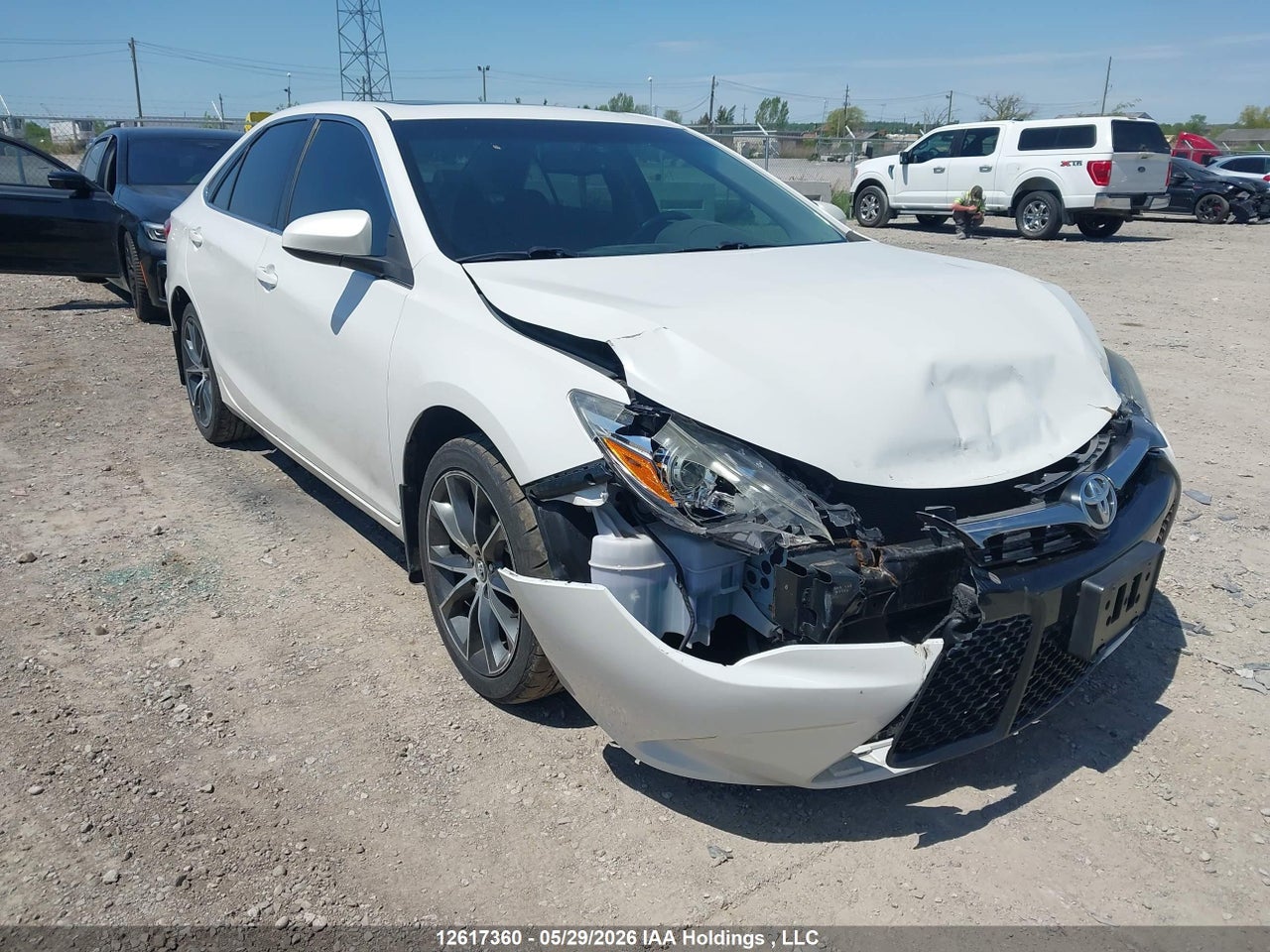 4T1BF1FK2HU728781 · 2017 TOYOTA CAMRY XSE